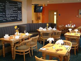 Austins Bar & Bistro