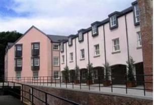 Durham Five Star Apartment
