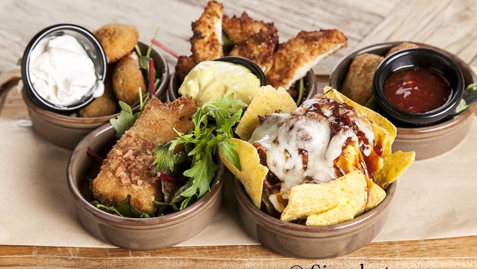 The Lambton Worm: A Sonnet 43 Tap and Restaurant - Restaurant in