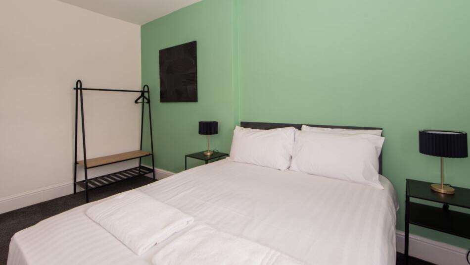 Double bedroom at Dragon's Orchard