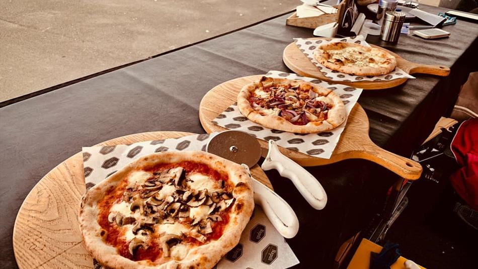Napoli Woodfired Pizza